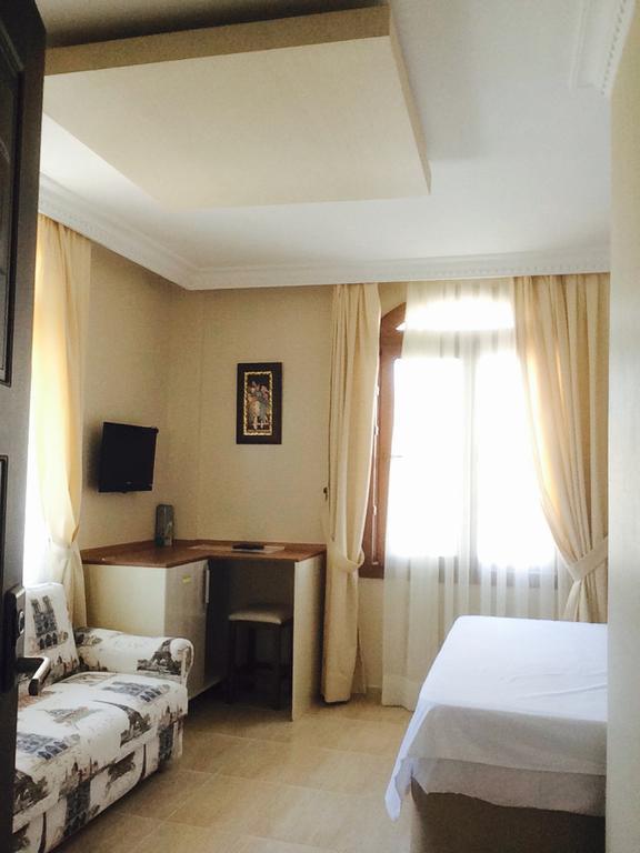 Golden Stone Butik Otel Çeşme Habitación foto