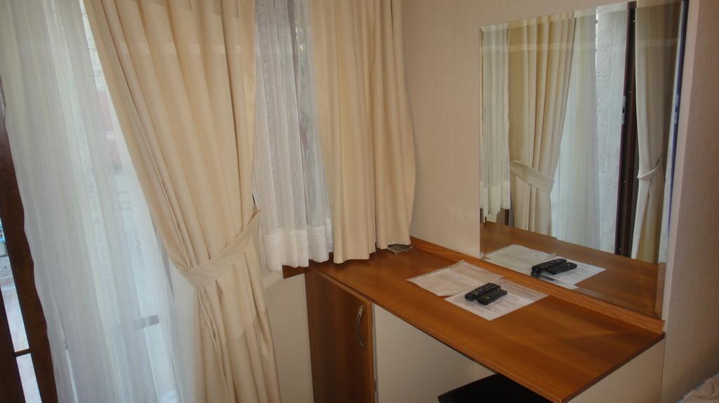 Golden Stone Butik Otel Çeşme Habitación foto